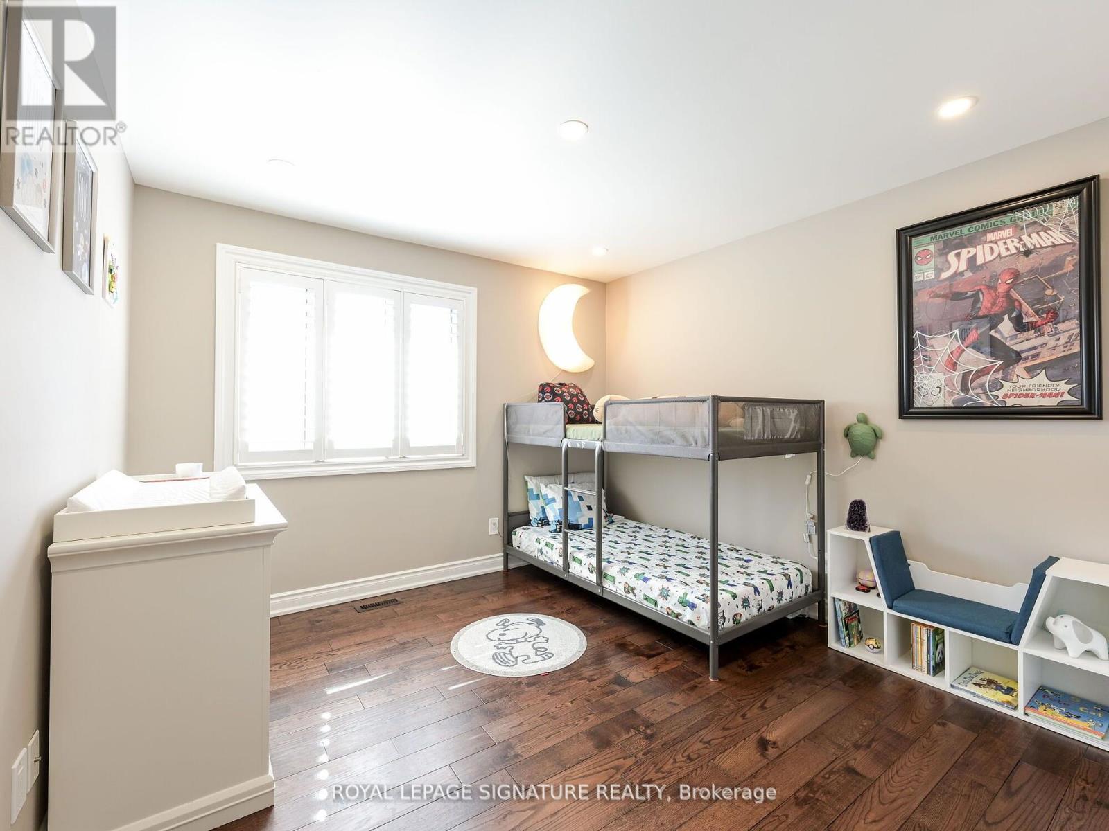 281 Mcgill Street, Mississauga, Ontario  L5A 1V3 - Photo 30 - W12186750