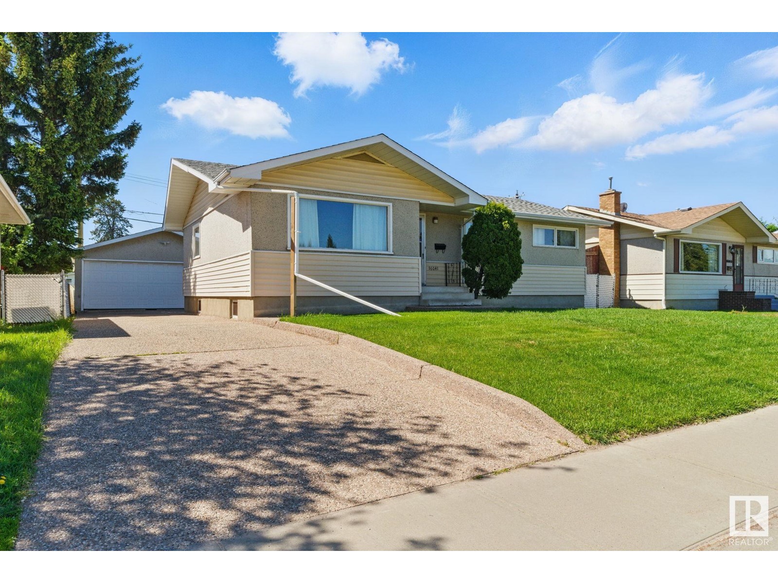 Property at 16041 95 AV NW image 2