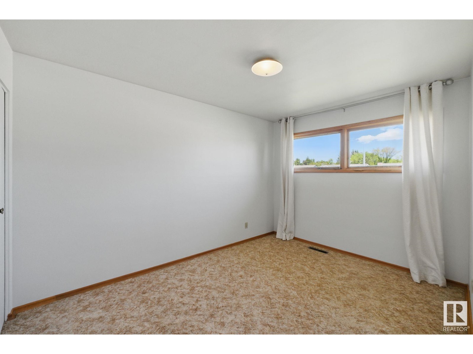 16041 95 Av Nw, Edmonton, Alberta  T5P 0A8 - Photo 18 - E4439707