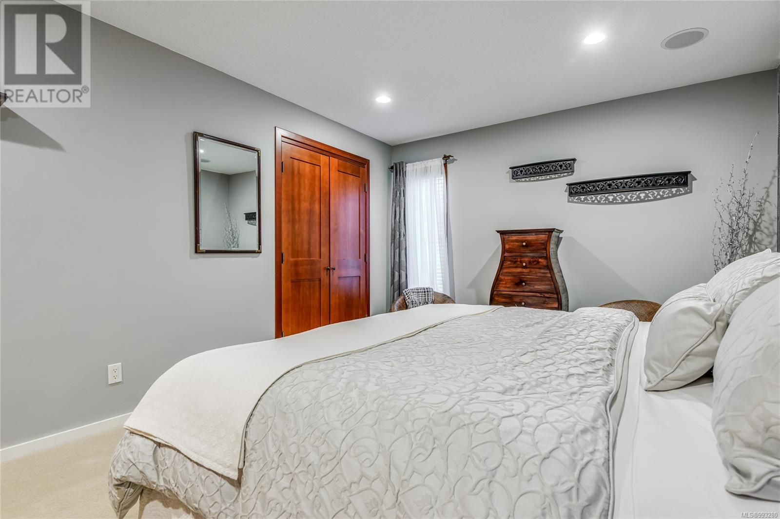 Property at 115 Engles Rd image 5