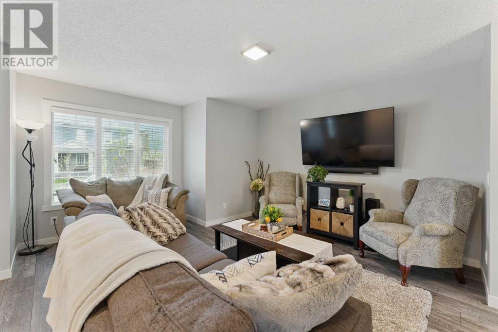 292 Fireside Drive, Cochrane, Alberta  T4C 2L6 - Photo 4 - A2223316