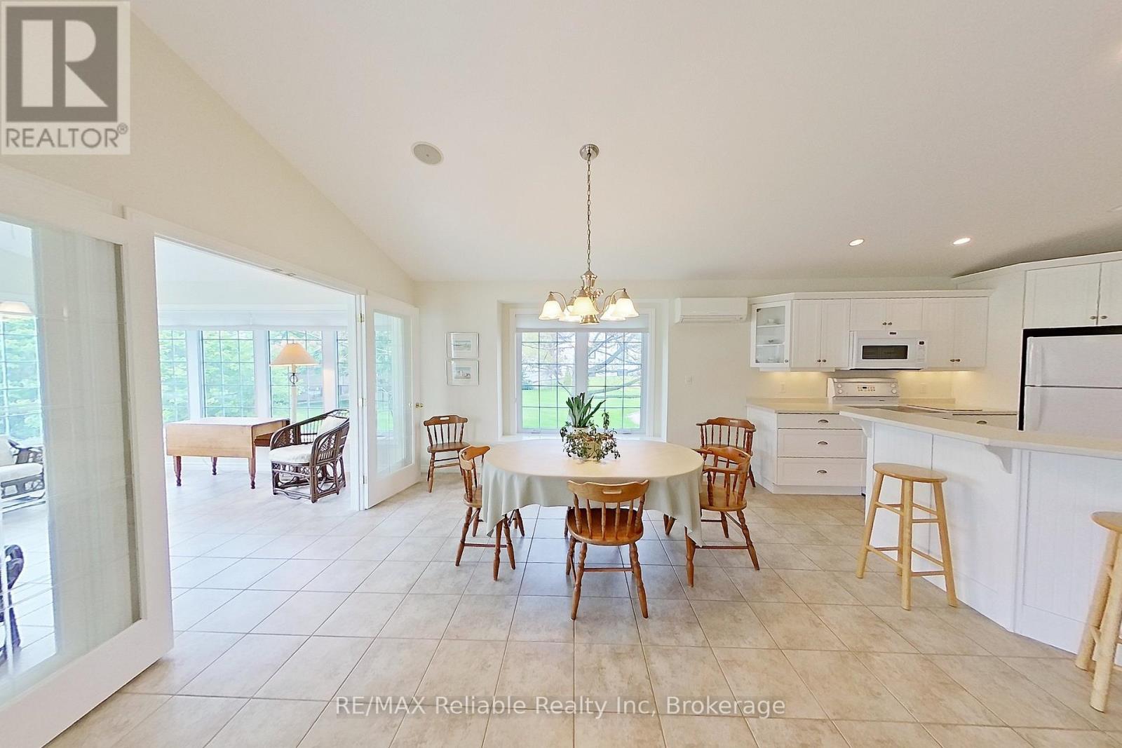 74318 Homestead Heights Drive, Bluewater, Ontario  N0M 2T0 - Photo 12 - X12186807