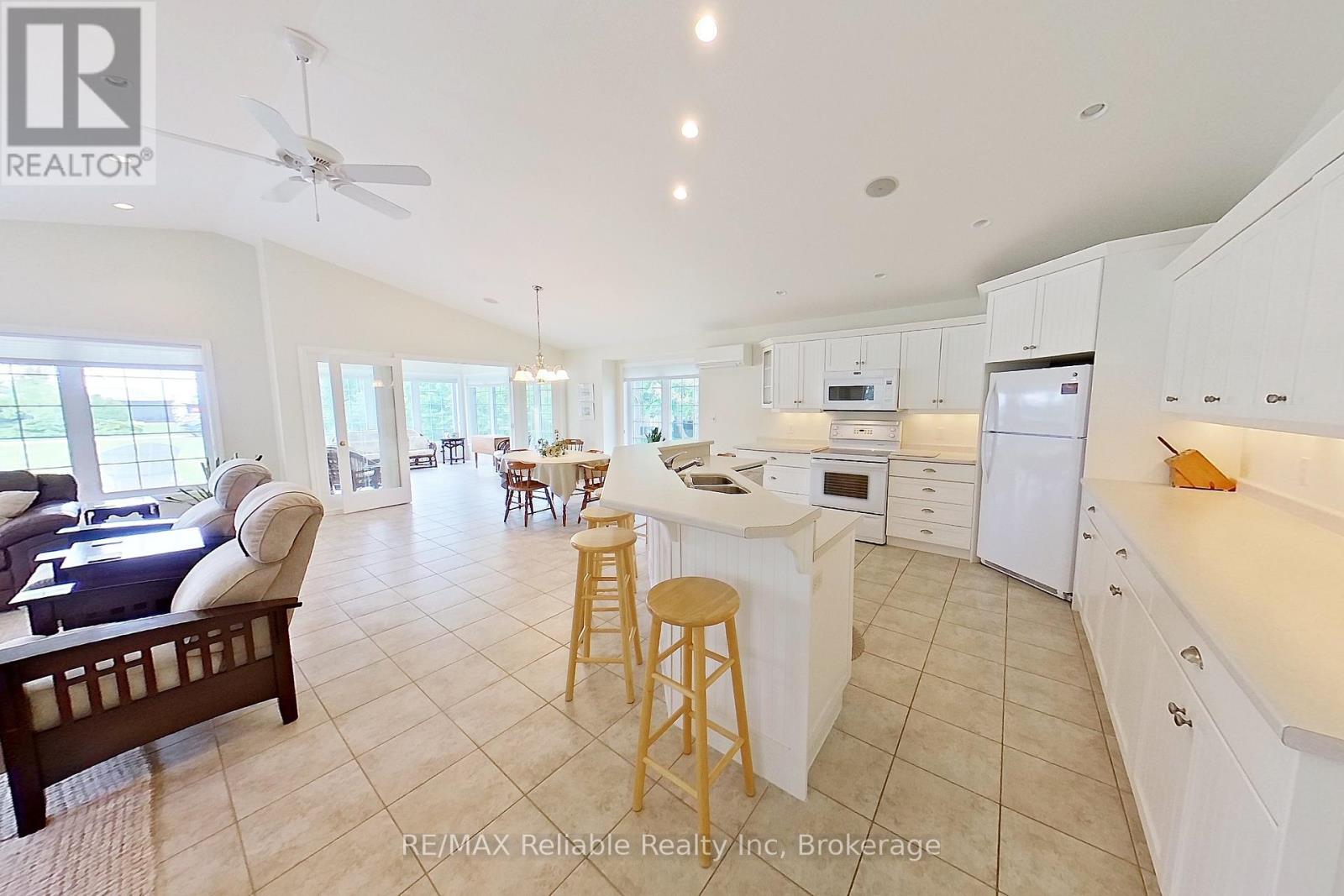 74318 Homestead Heights Drive, Bluewater (Stanley), Ontario  N0M 2T0 - Photo 13 - X12186807