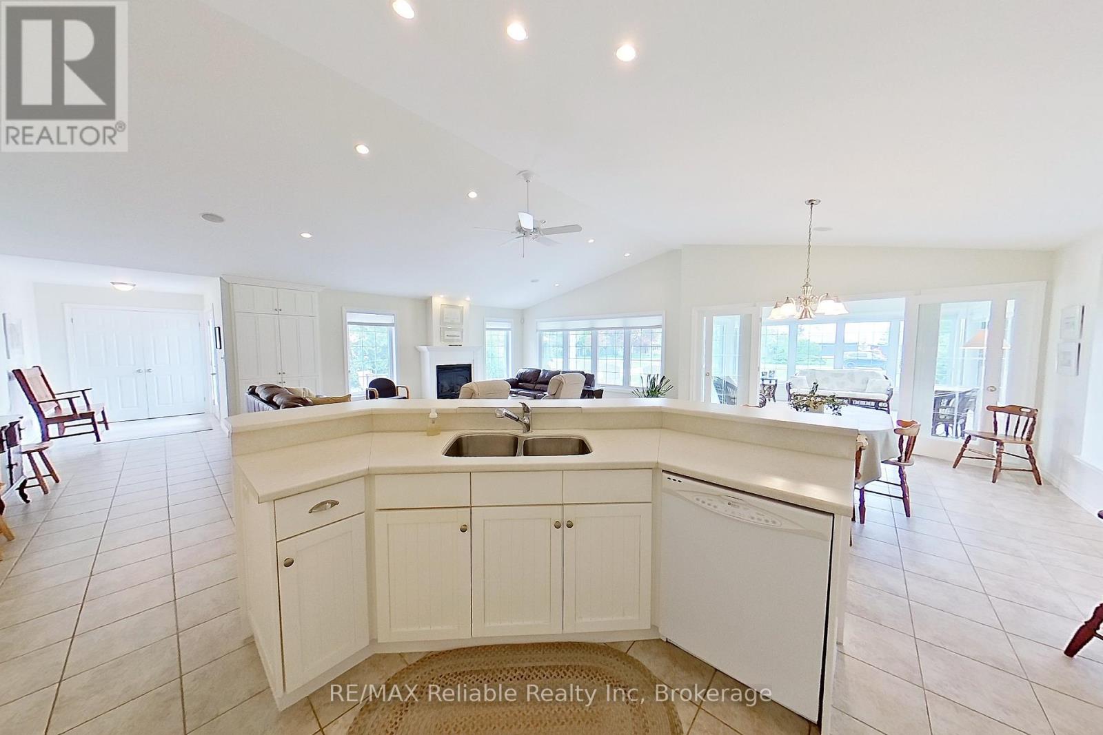 74318 Homestead Heights Drive, Bluewater (Stanley), Ontario  N0M 2T0 - Photo 19 - X12186807