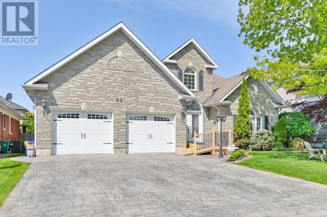 39 Grosvenor Drive, Belleville, Ontario K8P 5K3 - Photo 4 - X12096929