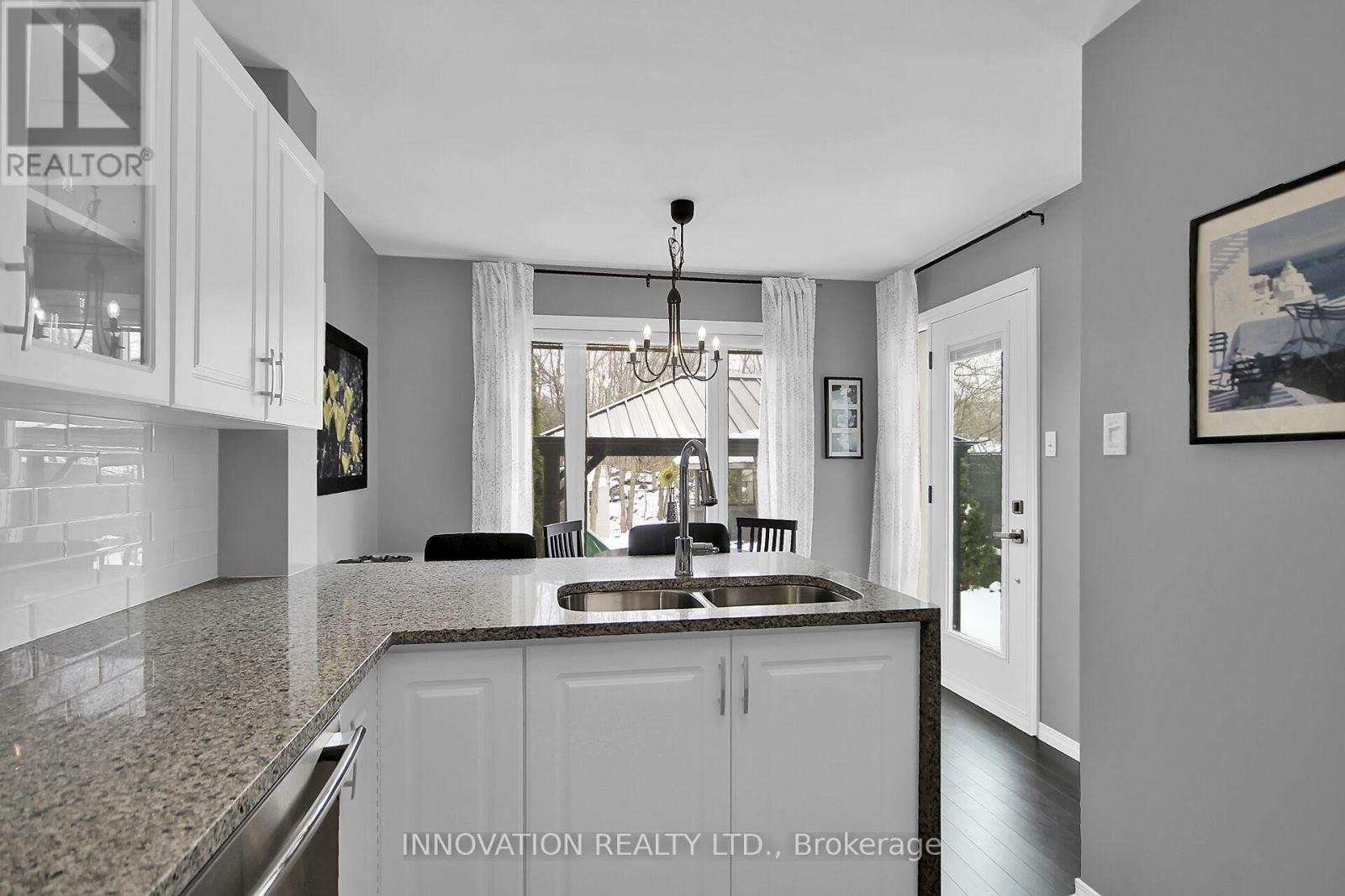 109 Blackdome Crescent, Ottawa, Ontario  K2T 1B1 - Photo 15 - X12171511
