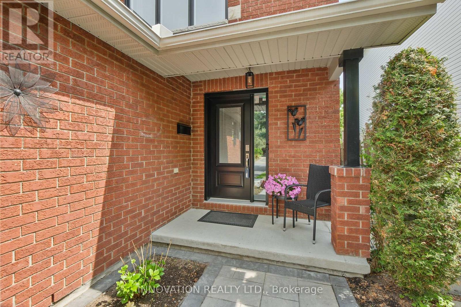 109 Blackdome Crescent, Ottawa, Ontario  K2T 1B1 - Photo 3 - X12171511