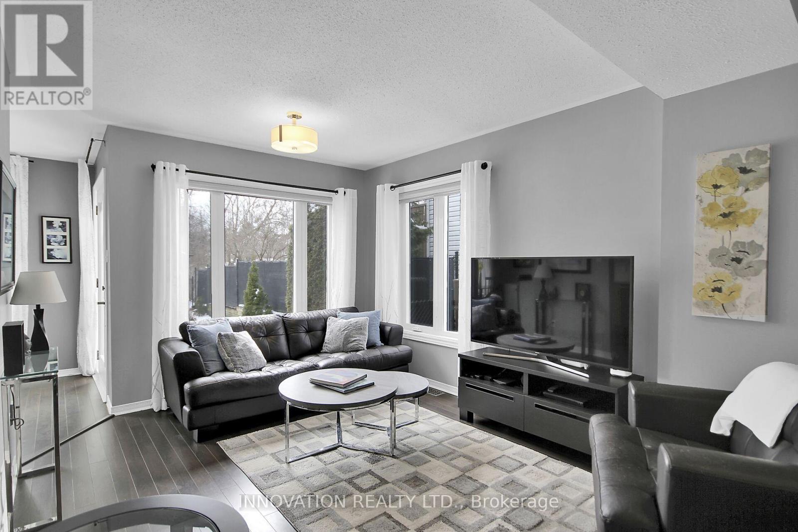 109 Blackdome Crescent, Ottawa, Ontario  K2T 1B1 - Photo 6 - X12171511