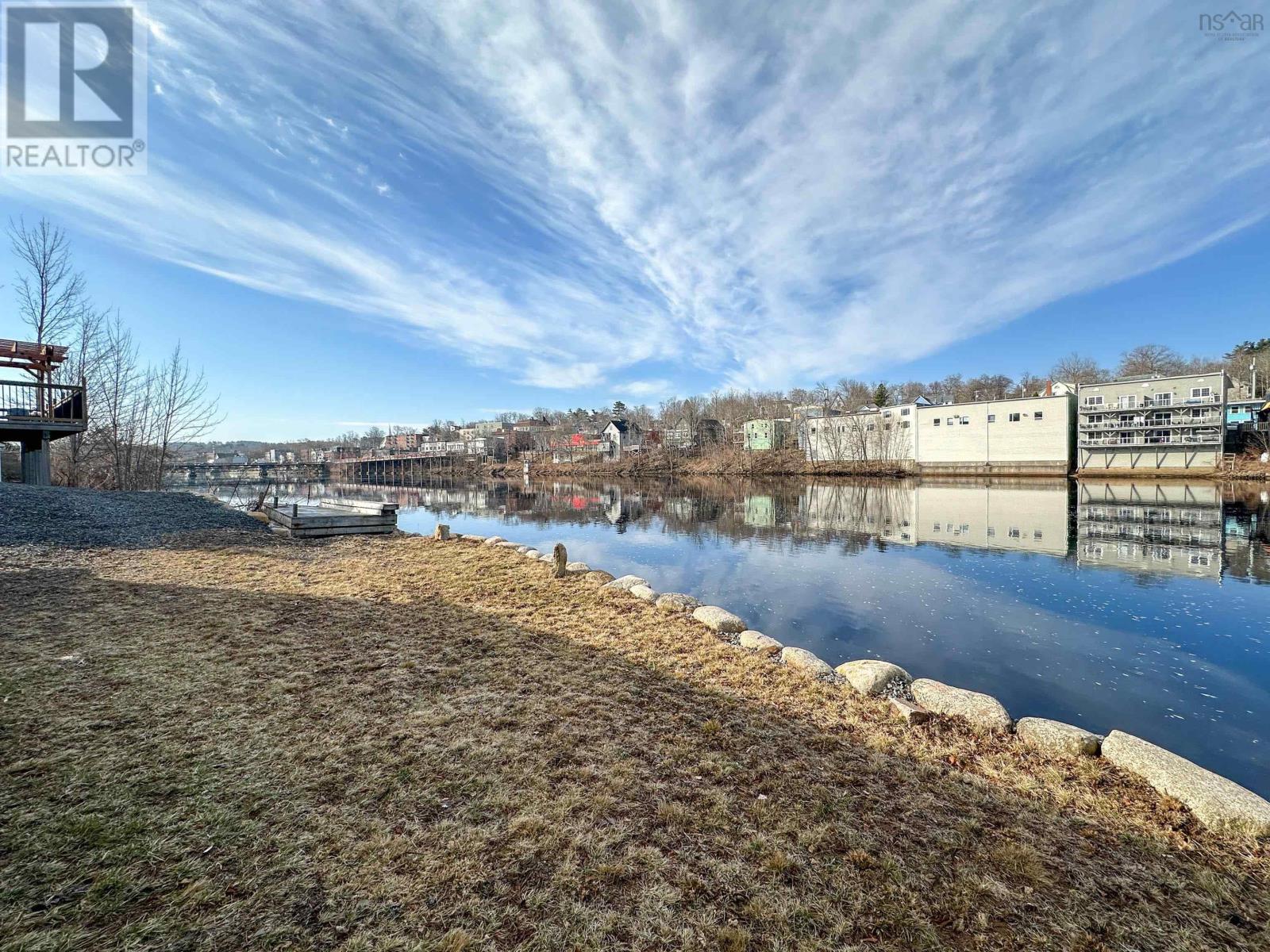 553 Lahave Street, Bridgewater, Nova Scotia  B4V 2V1 - Photo 6 - 202500865