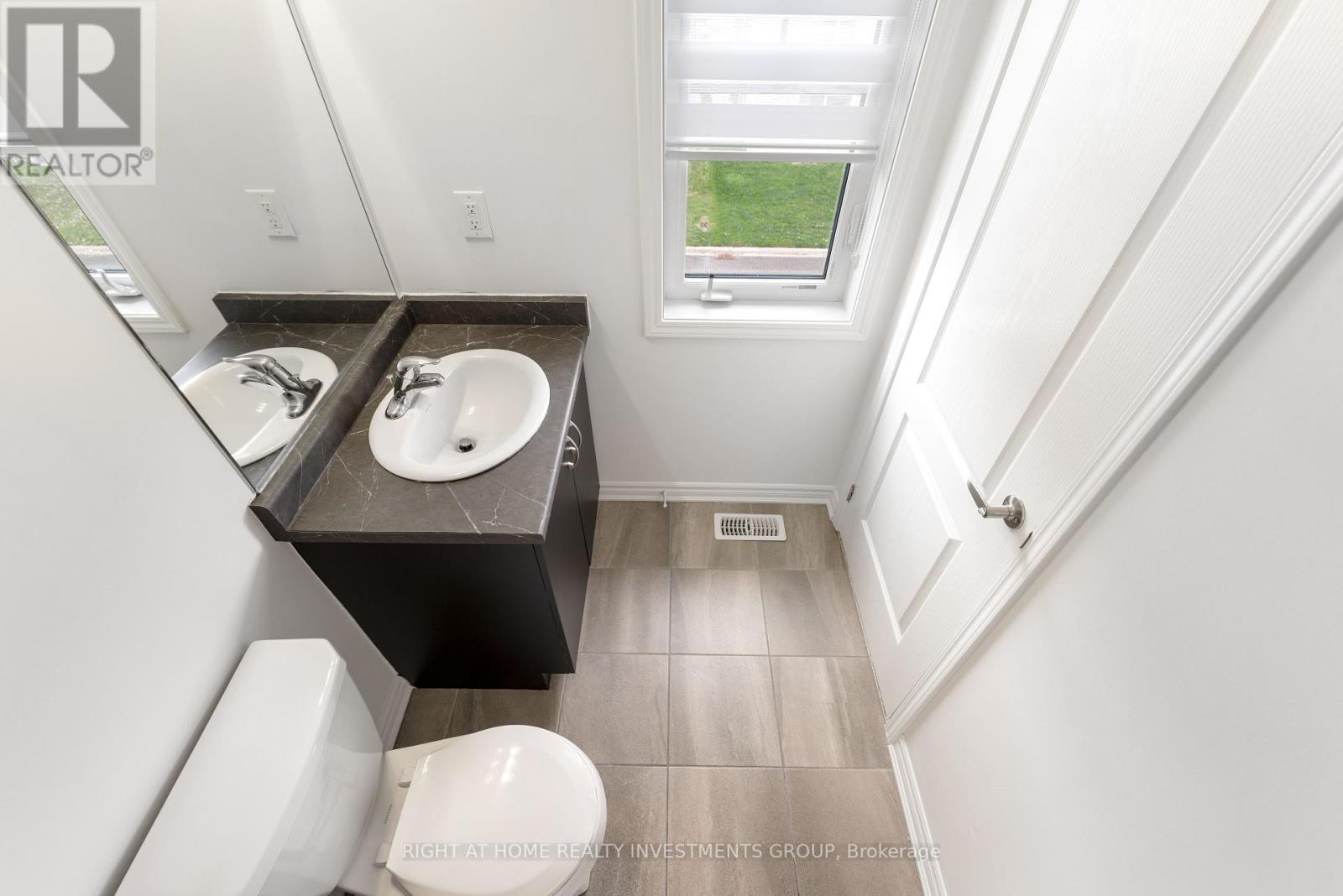 115 Sandhill Crane Drive, Wasaga Beach, Ontario  L9Z 0J5 - Photo 14 - S12186794
