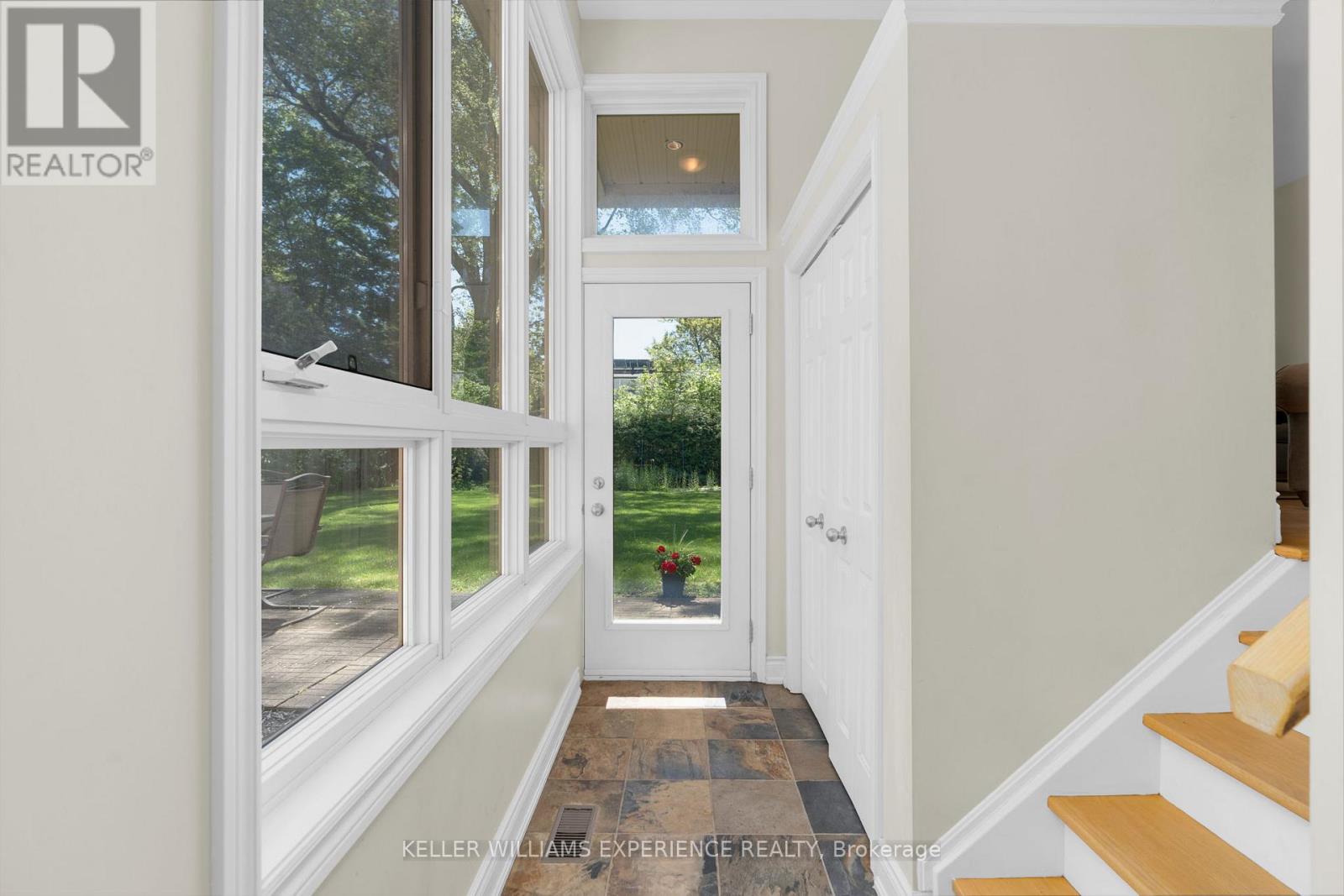 1202 Greening Avenue, Mississauga, Ontario  L4Y 1H5 - Photo 10 - W12186815