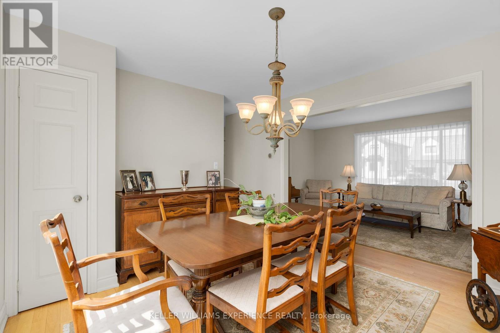 1202 Greening Avenue, Mississauga, Ontario  L4Y 1H5 - Photo 13 - W12186815