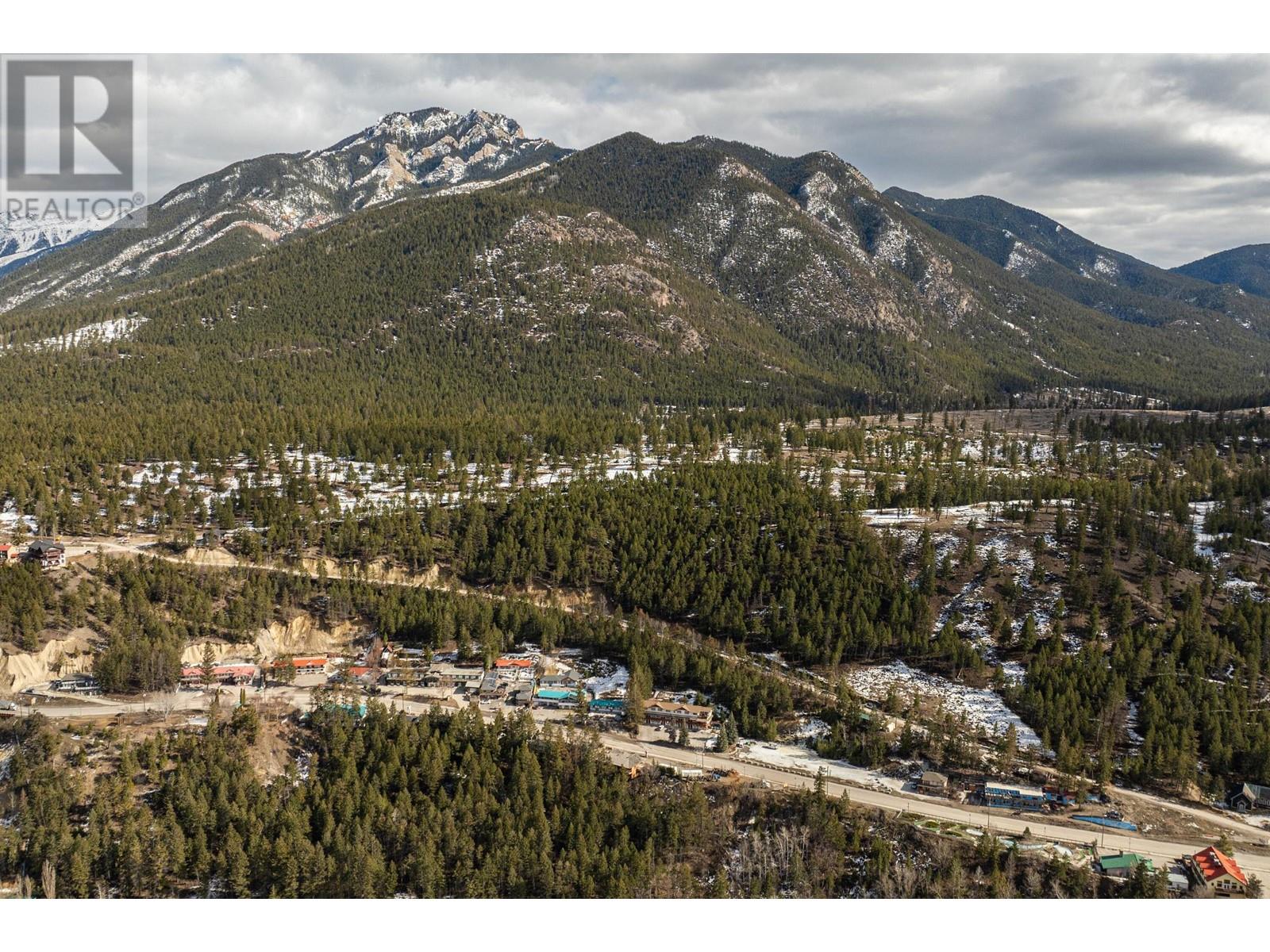 5028 MADSEN Road, Radium Hot Springs, BC V0A1M0