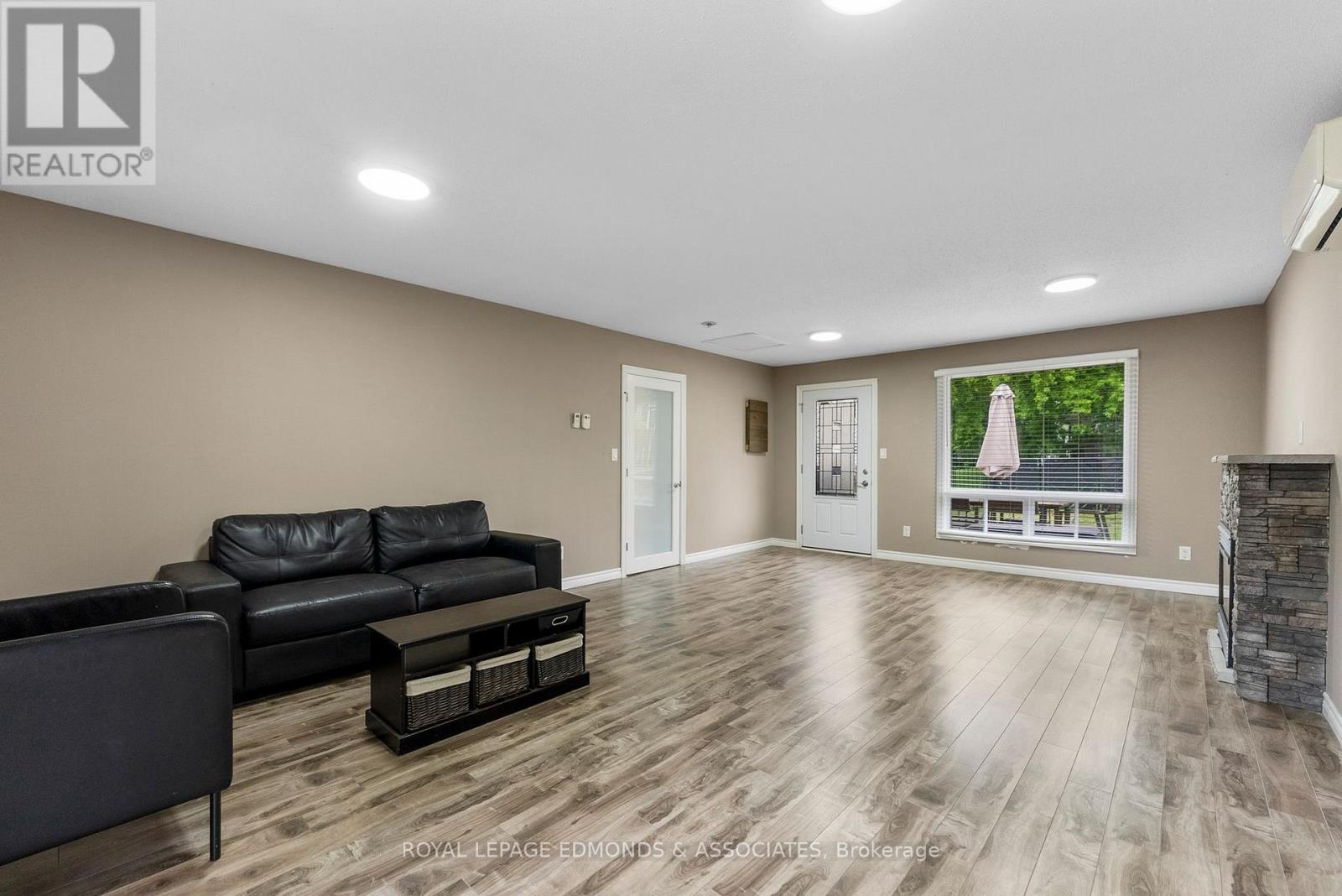 202 Irving Street, Pembroke, Ontario  K8A 2S6 - Photo 12 - X12186865
