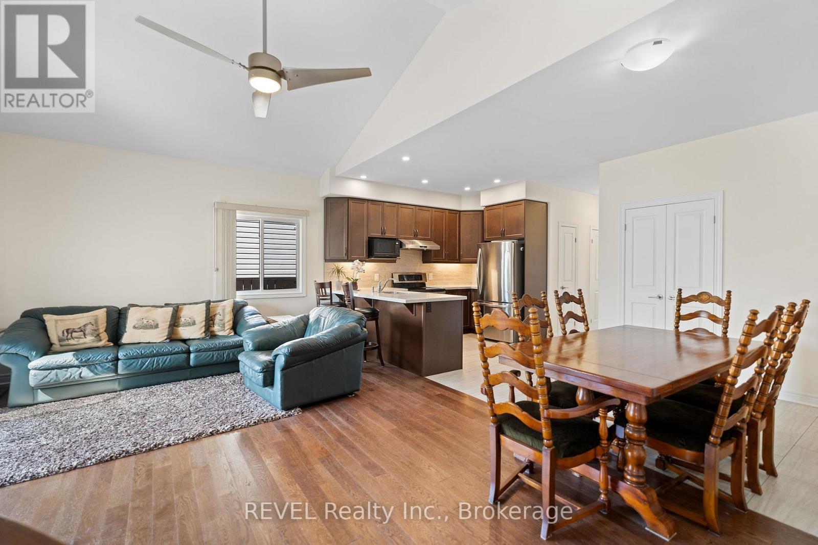 11 Berkshire Drive, St. Catharines, Ontario  L2M 0C2 - Photo 13 - X12186829