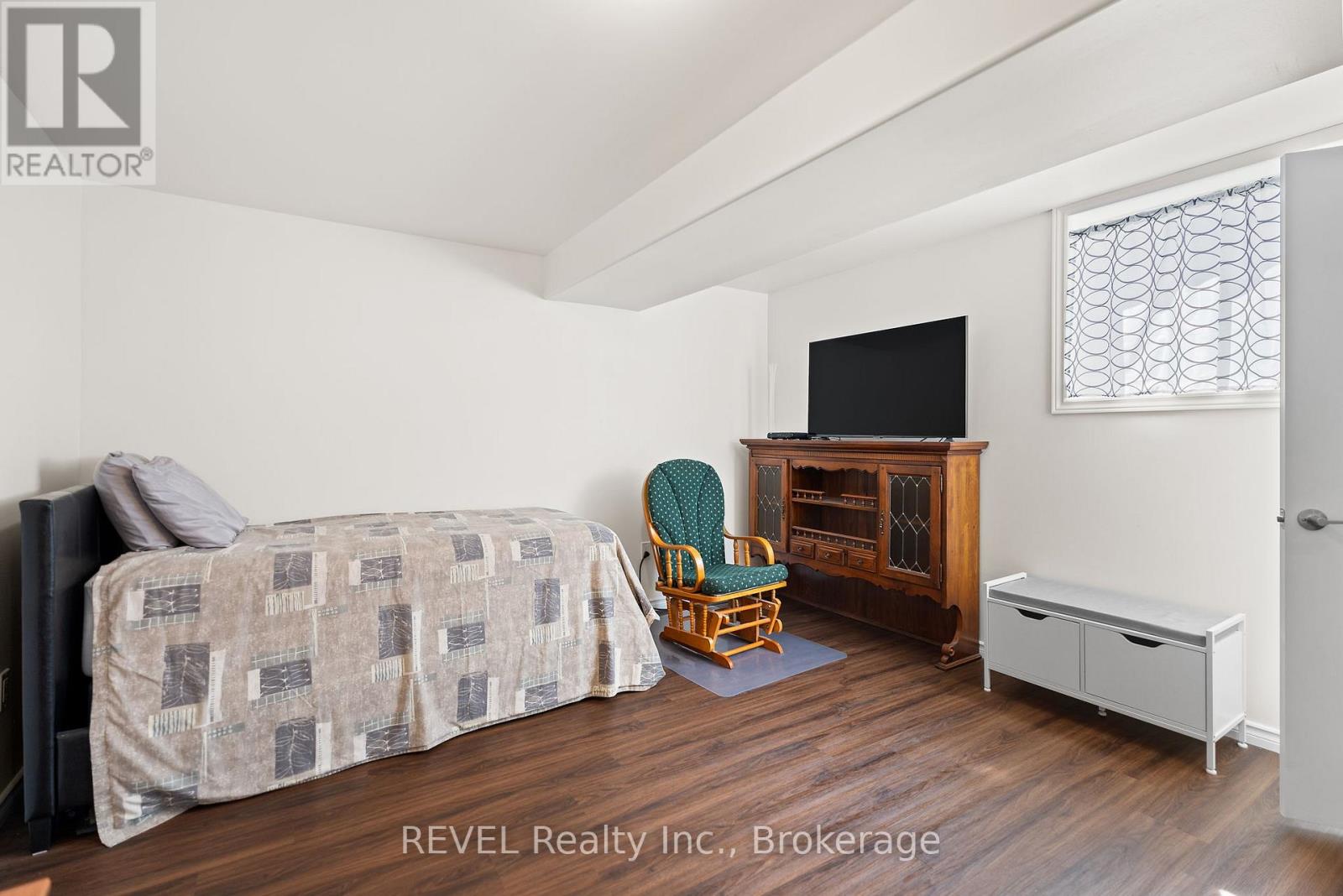 11 Berkshire Drive, St. Catharines, Ontario  L2M 0C2 - Photo 24 - X12186829