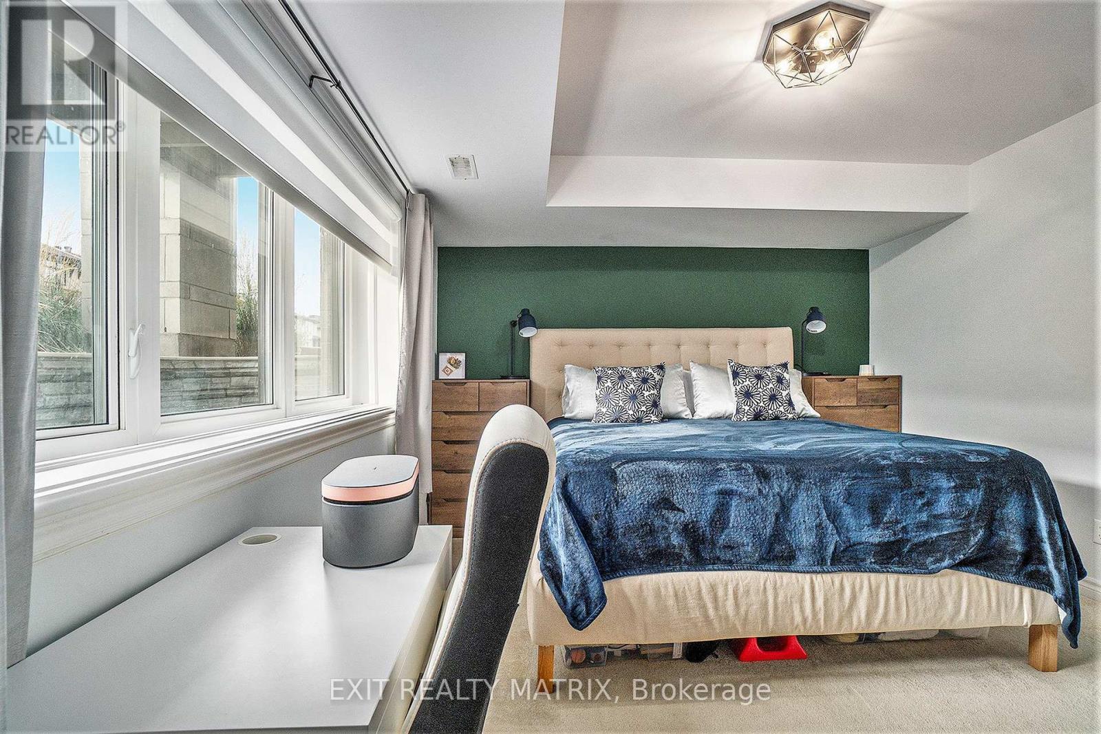 596 Compass Street, Ottawa, Ontario  K1W 0L7 - Photo 16 - X12186840