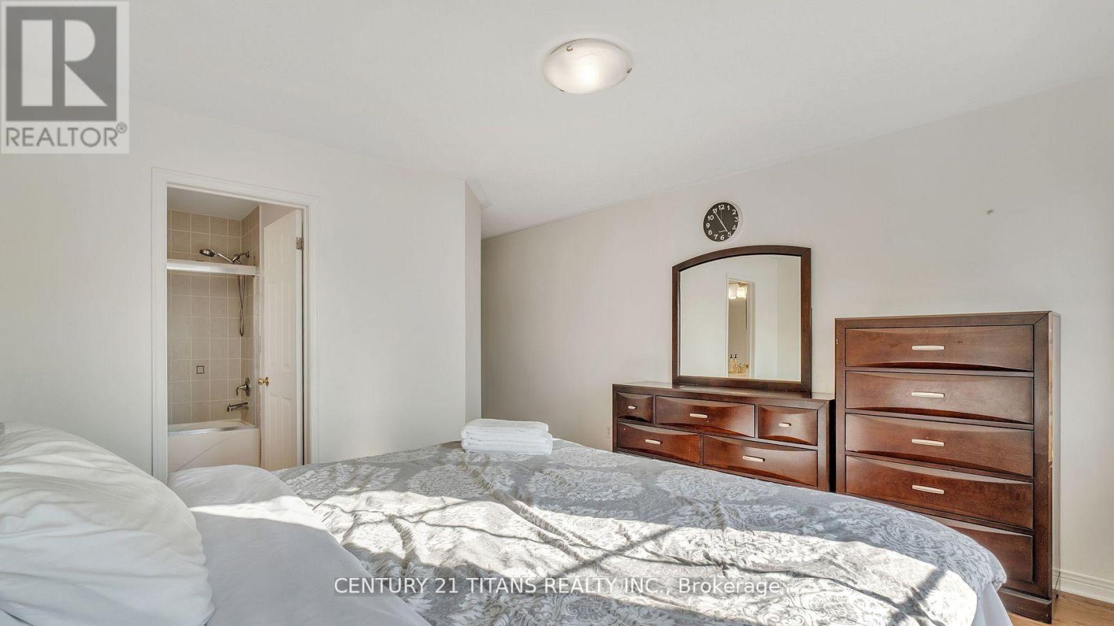 55 Wilkes Crescent, Toronto (Clairlea-Birchmount), Ontario  M1L 0B4 - Photo 11 - E12186862