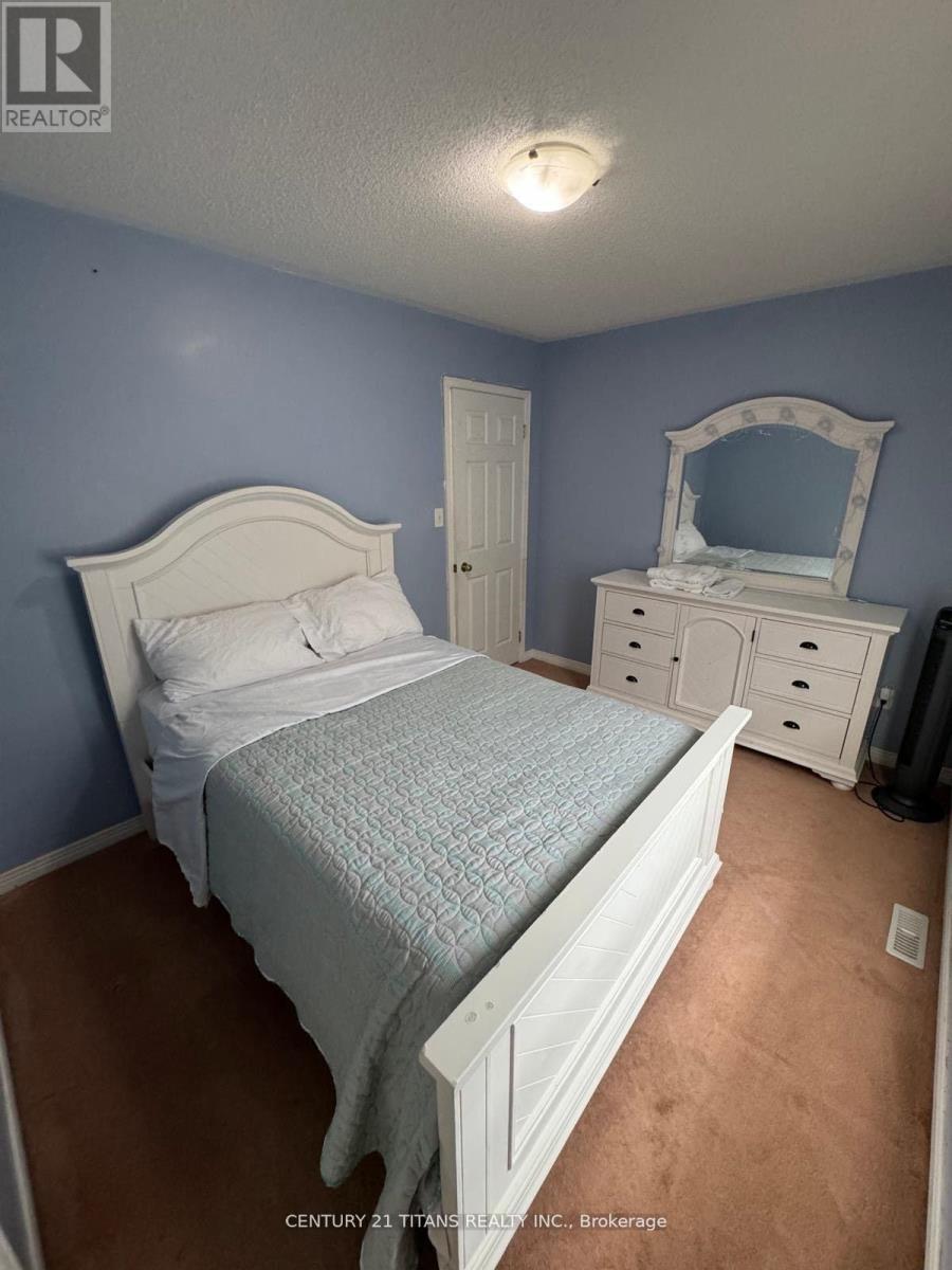55 Wilkes Crescent, Toronto (Clairlea-Birchmount), Ontario  M1L 0B4 - Photo 33 - E12186862