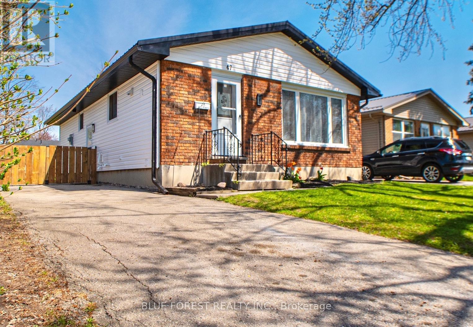 47 PIERS CRESCENT, London South, Ontario