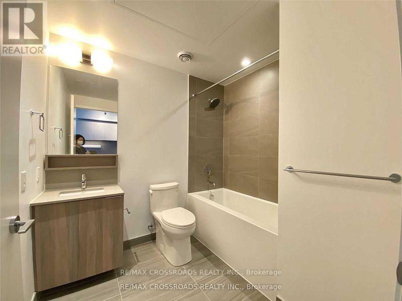 4001 - 950 Portage Parkway, Vaughan, Ontario  L4K 0J7 - Photo 10 - N12186819