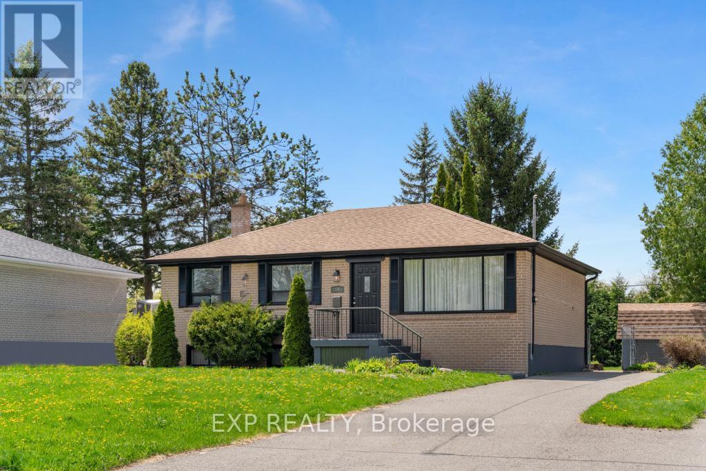 14 Webster Drive, Aurora (Aurora Highlands), Ontario  L4G 2A5 - Photo 1 - N12186857