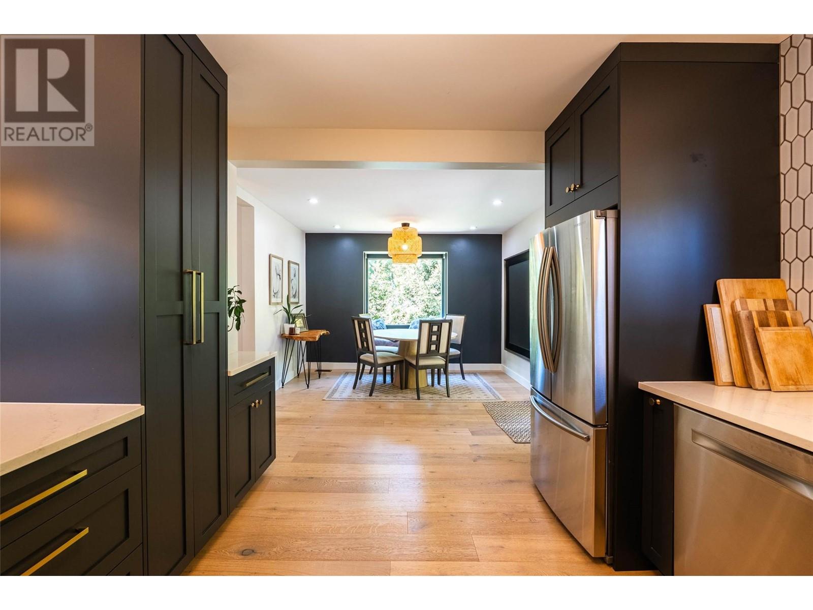 Property at 311 ELWYN Street image 4