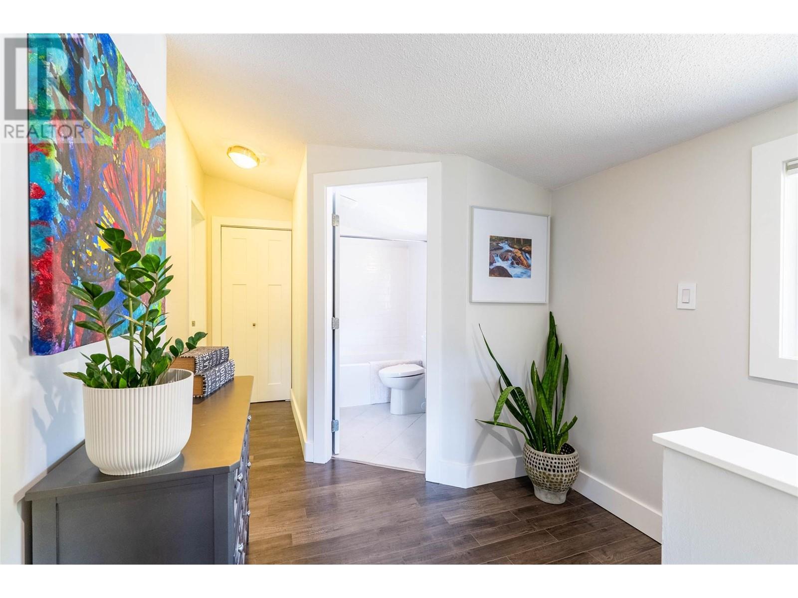Property at 311 ELWYN Street image 2