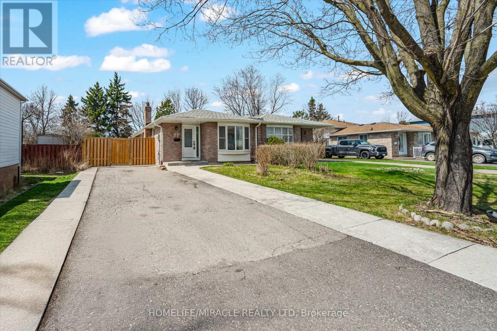 77 Juniper Crescent, Brampton, Ontario  L6S 1J9 - Photo 1 - W12186822