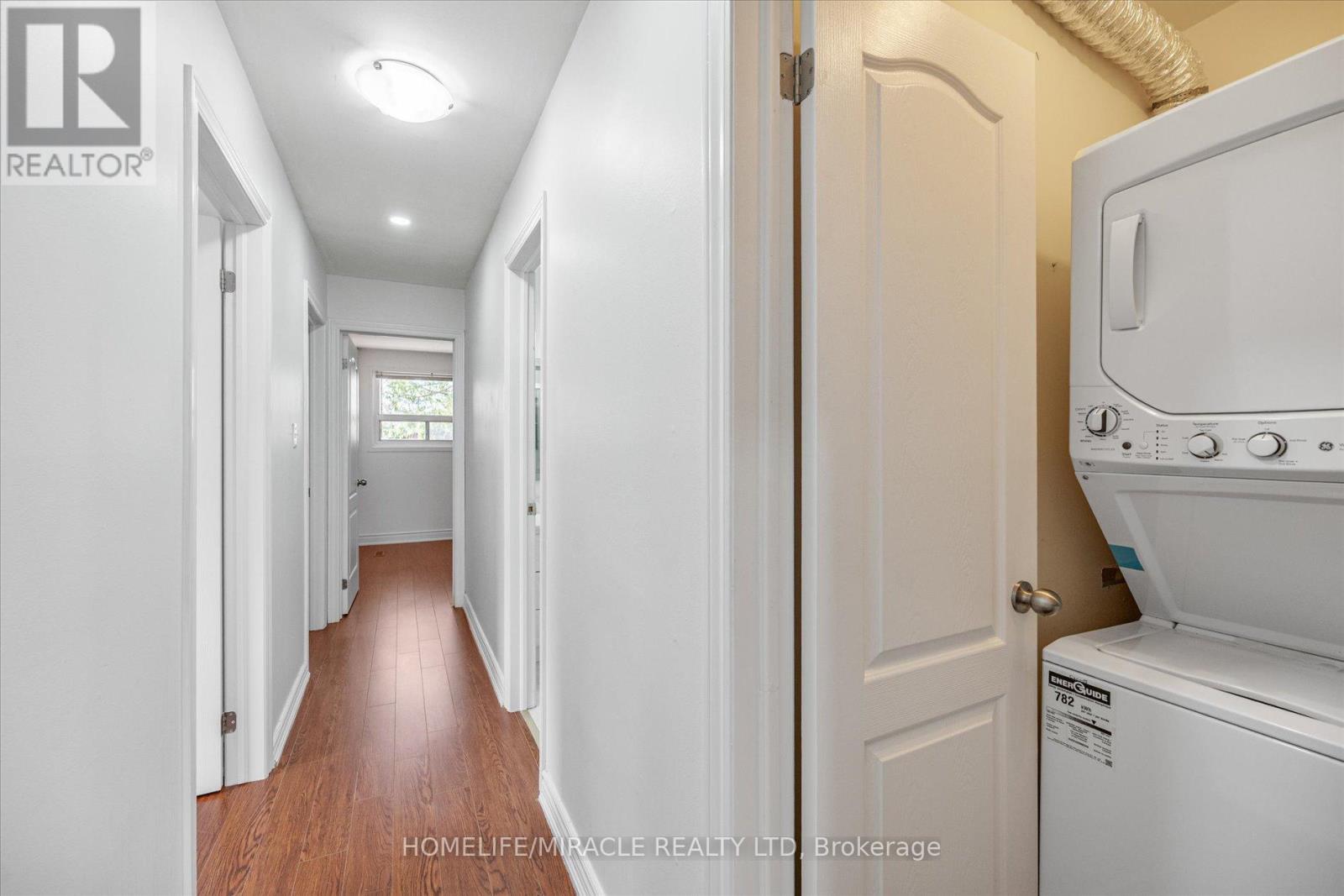 77 Juniper Crescent, Brampton, Ontario  L6S 1J9 - Photo 16 - W12186822