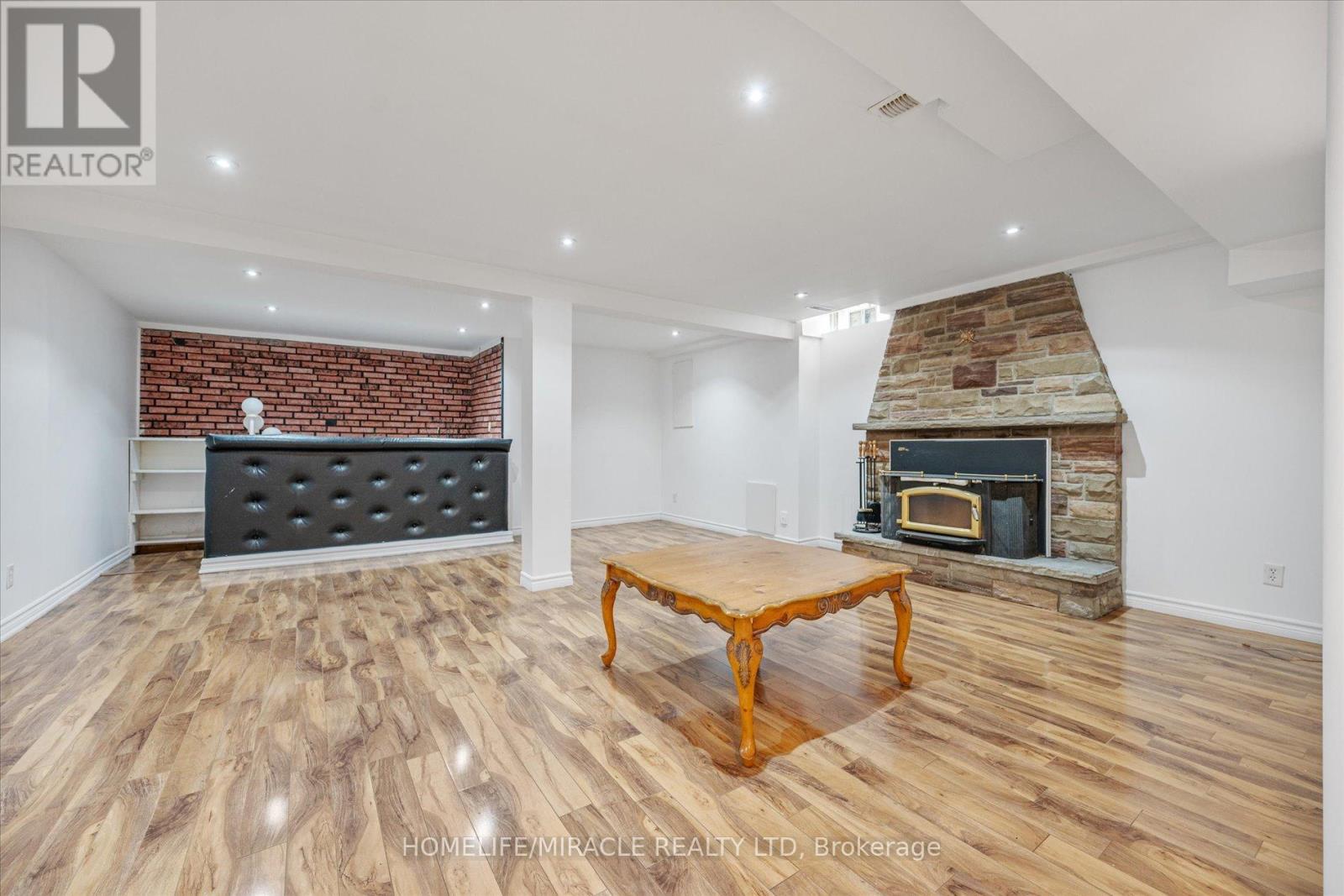77 Juniper Crescent, Brampton, Ontario  L6S 1J9 - Photo 25 - W12186822