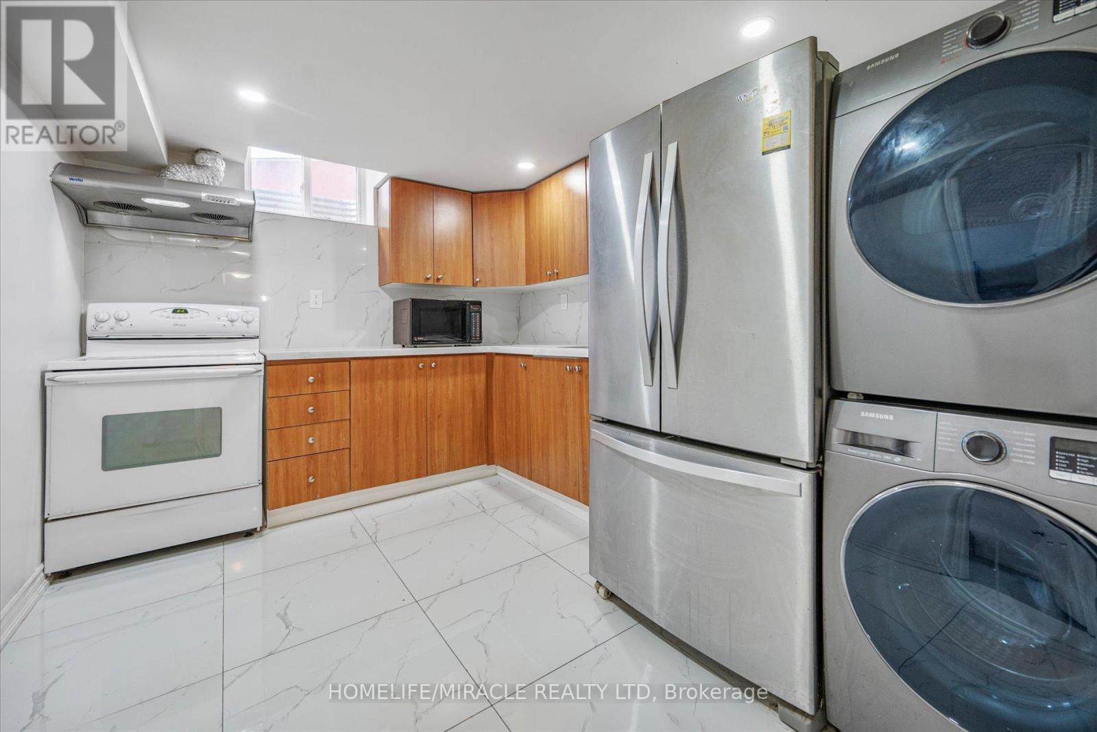 77 Juniper Crescent, Brampton, Ontario  L6S 1J9 - Photo 27 - W12186822