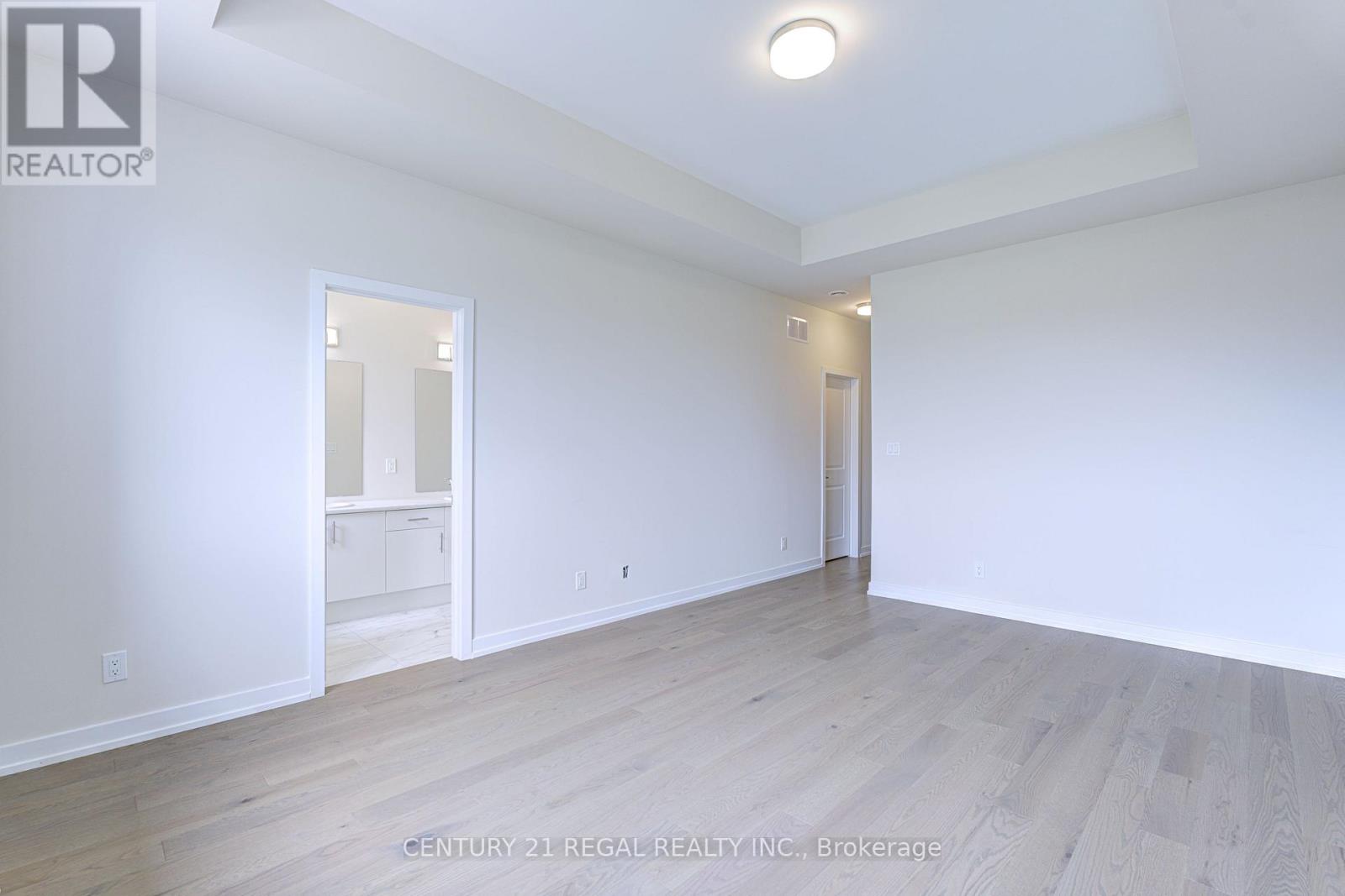 1186 Dartmouth Crescent, Oakville, Ontario  L6H 8C3 - Photo 30 - W12186869
