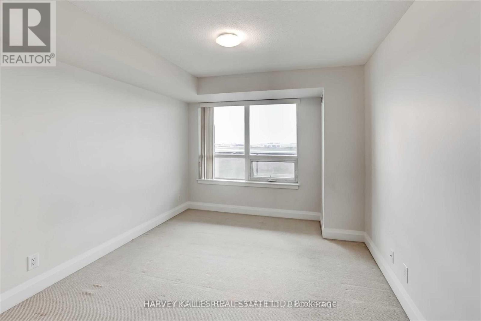 912 - 1070 Sheppard Avenue W, Toronto, Ontario  M3J 0G8 - Photo 18 - W12186872