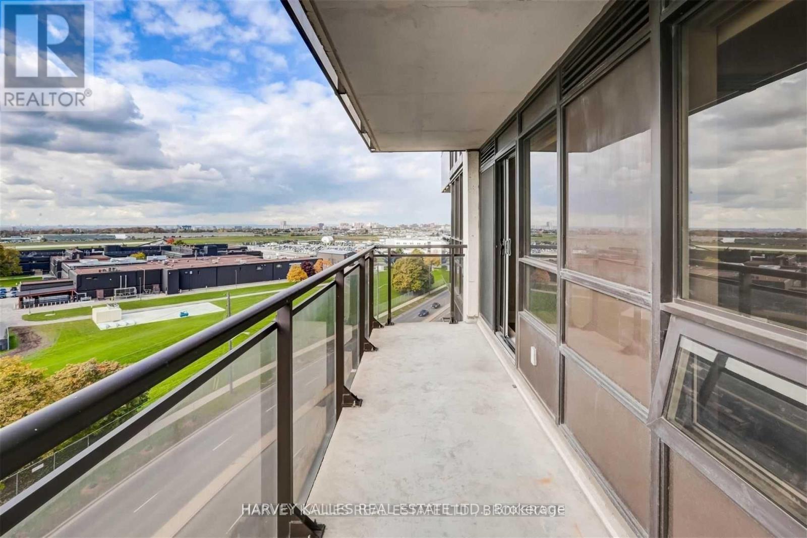 912 - 1070 Sheppard Avenue W, Toronto, Ontario  M3J 0G8 - Photo 27 - W12186872