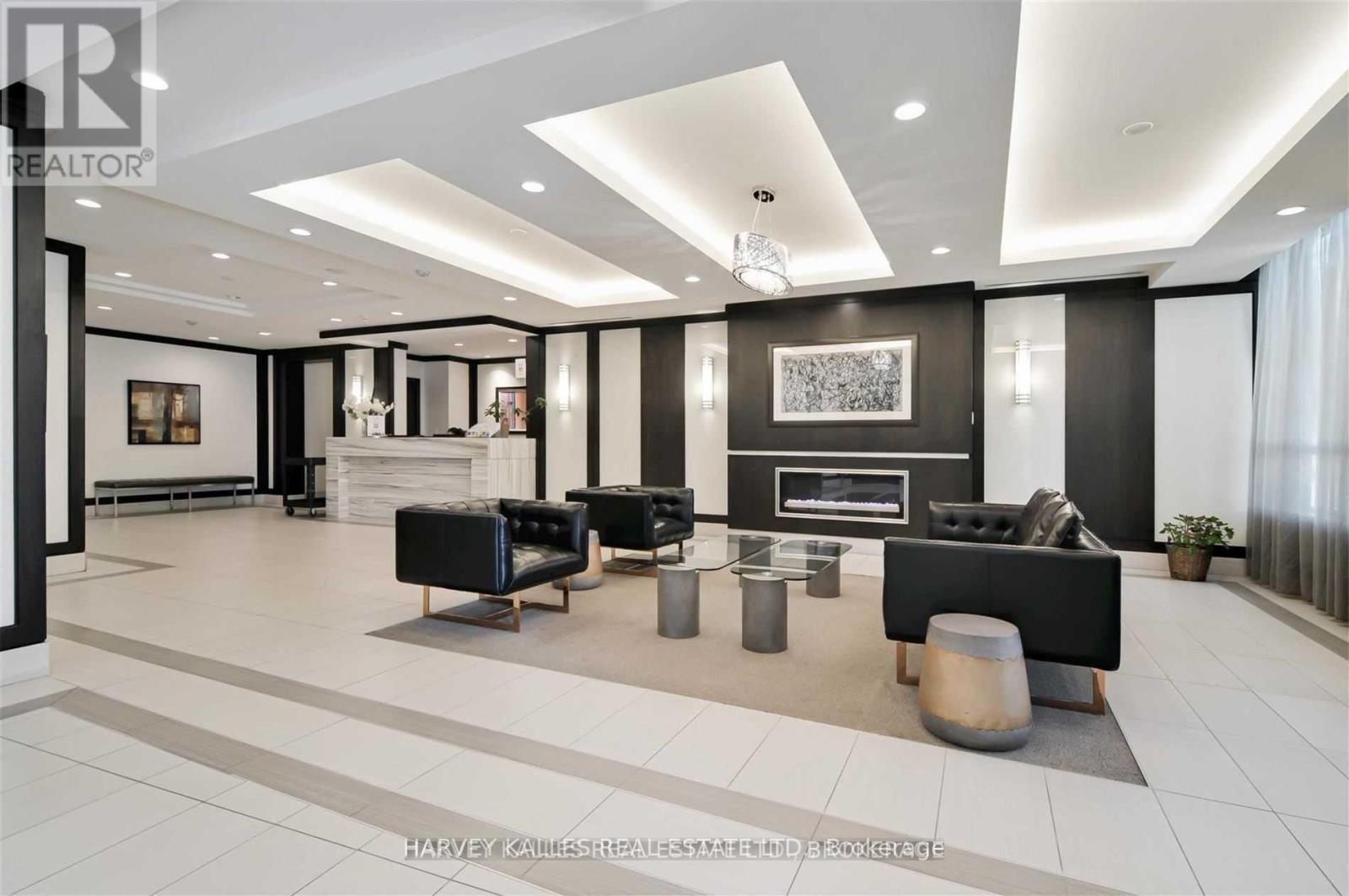 912 - 1070 Sheppard Avenue W, Toronto, Ontario  M3J 0G8 - Photo 3 - W12186872
