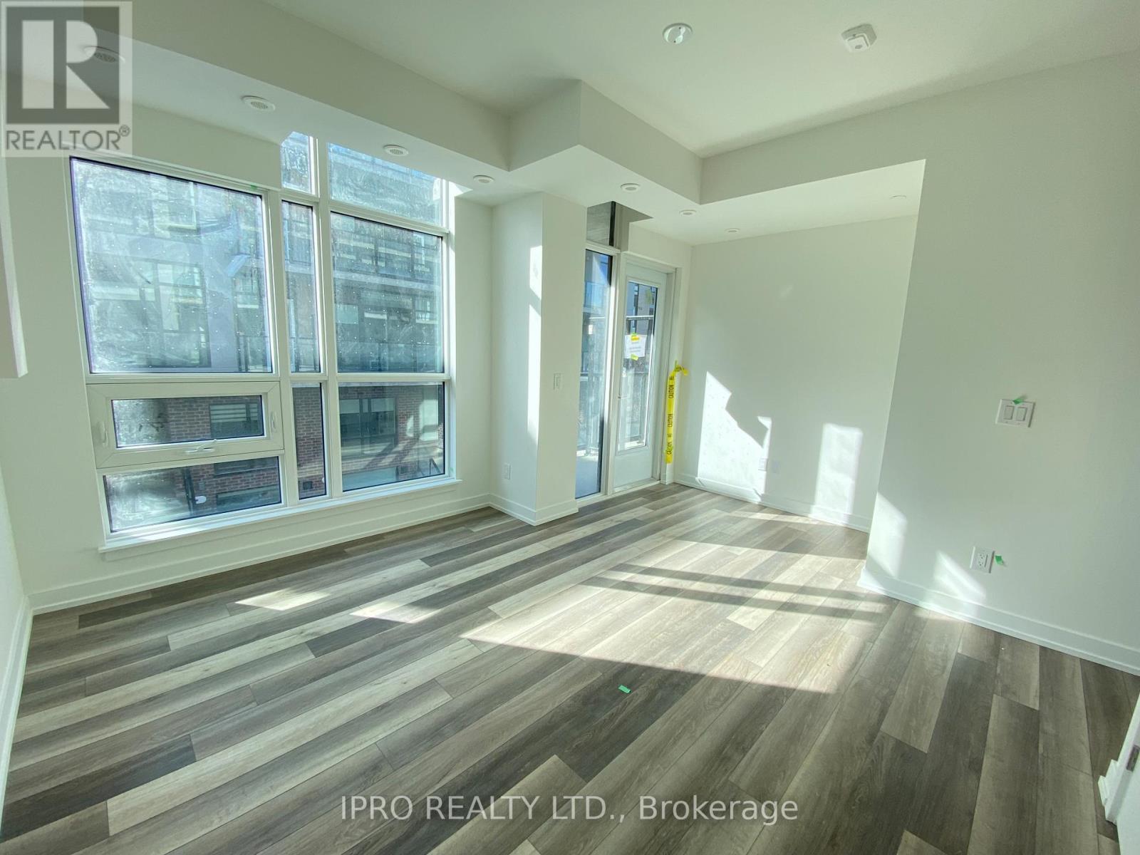33 - 851 Sheppard Avenue W, Toronto, Ontario  M3H 0G2 - Photo 23 - C12162189