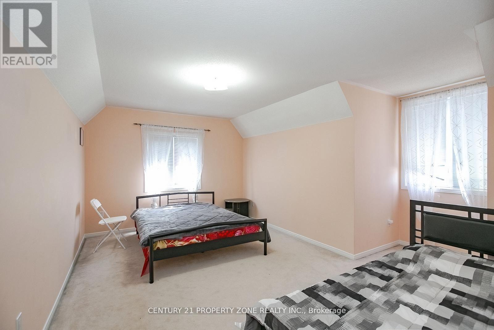 151 Mountainash Road, Brampton, Ontario  L6R 1J1 - Photo 31 - W12146880