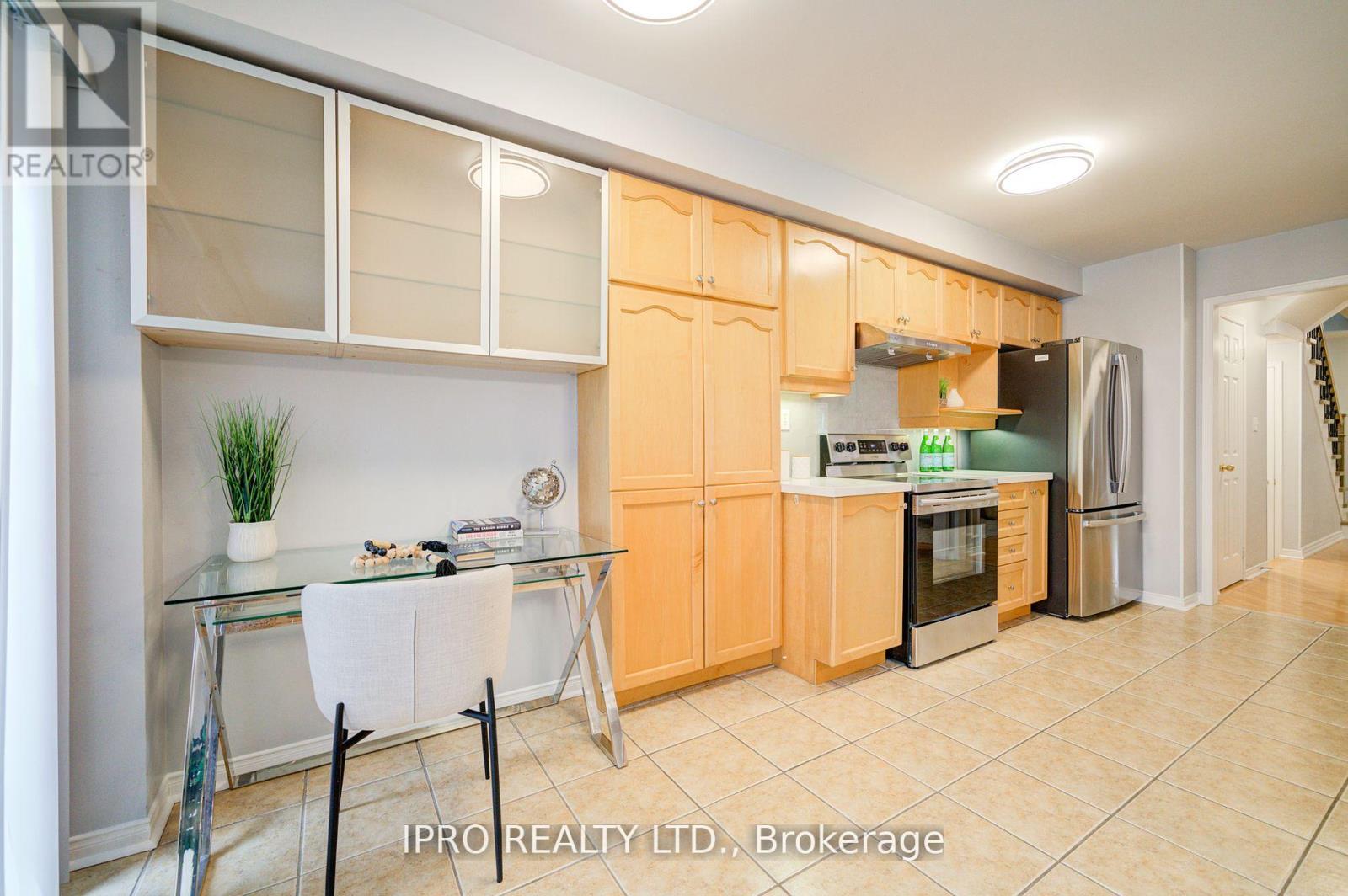 5735 Keldrew Avenue, Mississauga (Churchill Meadows), Ontario  L5M 7B9 - Photo 11 - W12147174