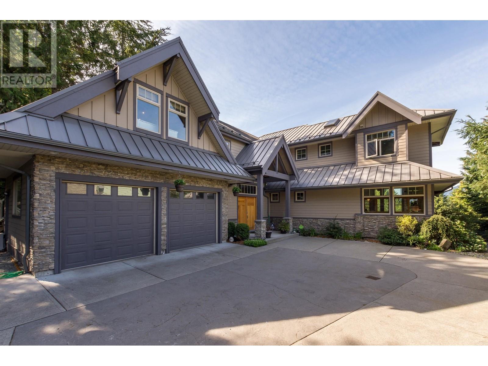 1 2658 RHUM & EIGG DRIVE, Squamish, British Columbia