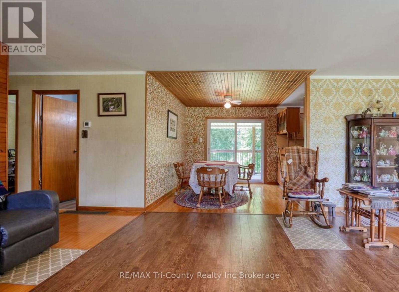 889 Norfolk County 28 Road, Norfolk, Ontario  N0E 1G0 - Photo 15 - X12186884