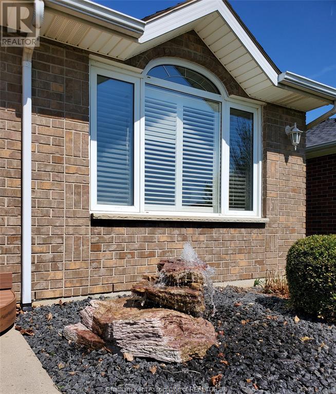 211 Garden Path, Chatham, Ontario  N7L 5M2 - Photo 4 - 25008984