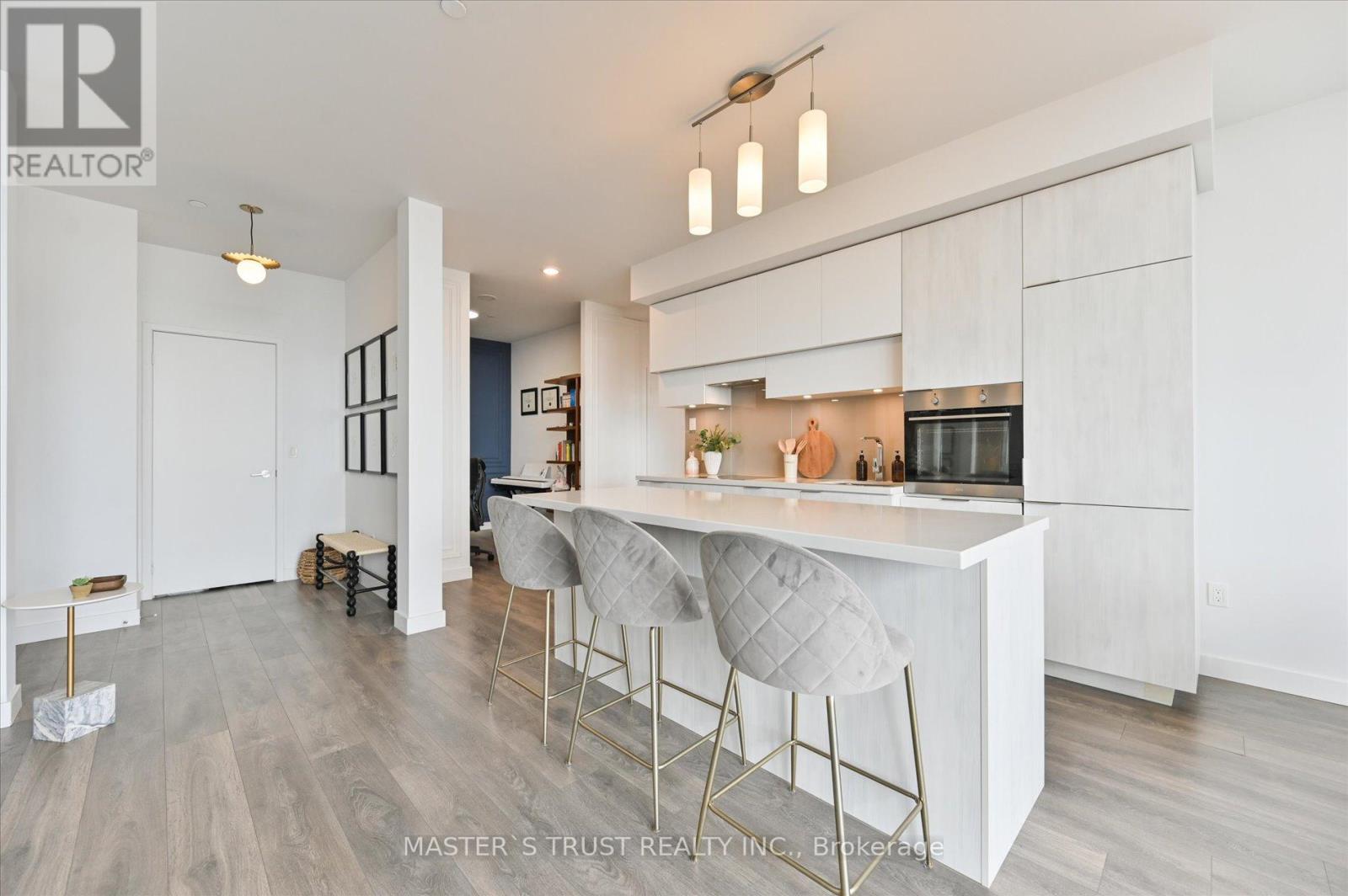 Ph5801 - 8 Eglinton Avenue E, Toronto (Mount Pleasant West), Ontario  M4P 0C1 - Photo 7 - C12186881