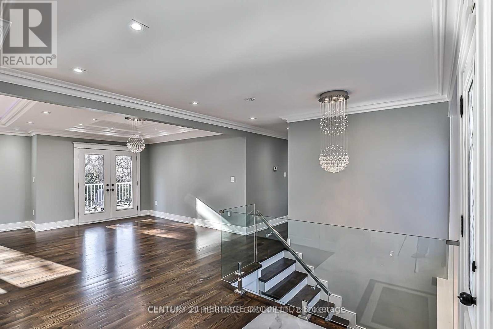 29 Hi Mount Drive, Toronto, Ontario  M2K 1X3 - Photo 3 - C12186885