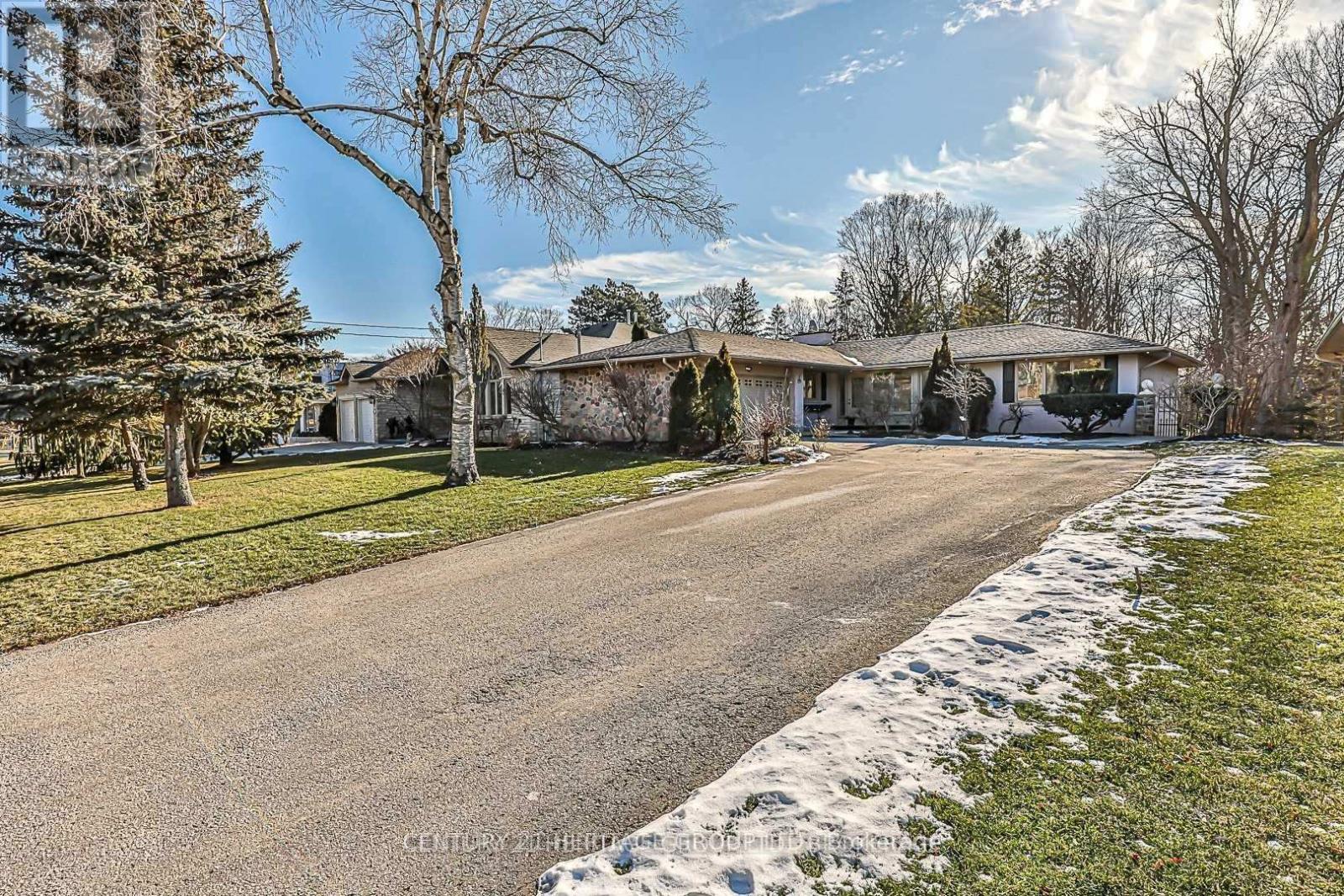 29 Hi Mount Drive, Toronto, Ontario  M2K 1X3 - Photo 38 - C12186885