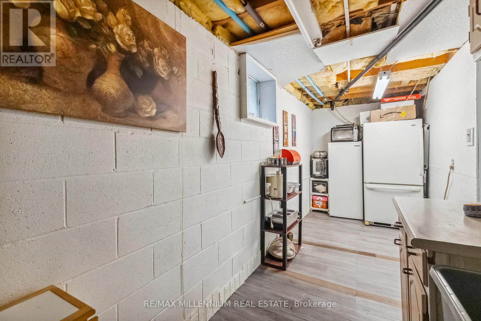 Photo 21 of 27 for 65 Fennell Crescent