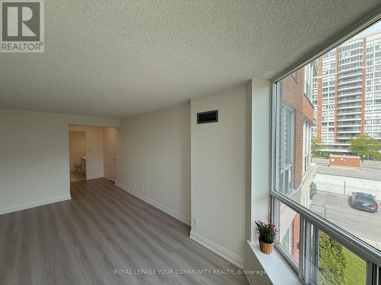 303 - 400 Mclevin Avenue, Toronto, Ontario  M1B 5J4 - Photo 15 - E12186891