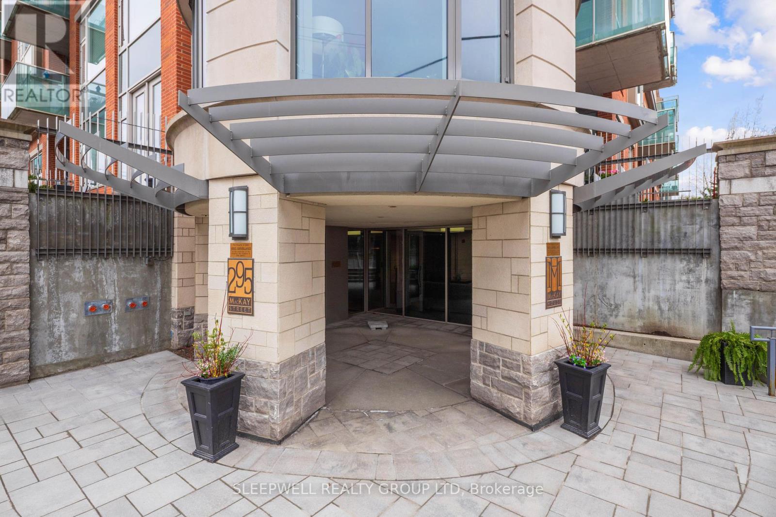 Property at 303 - 295 MACKAY STREET image 3