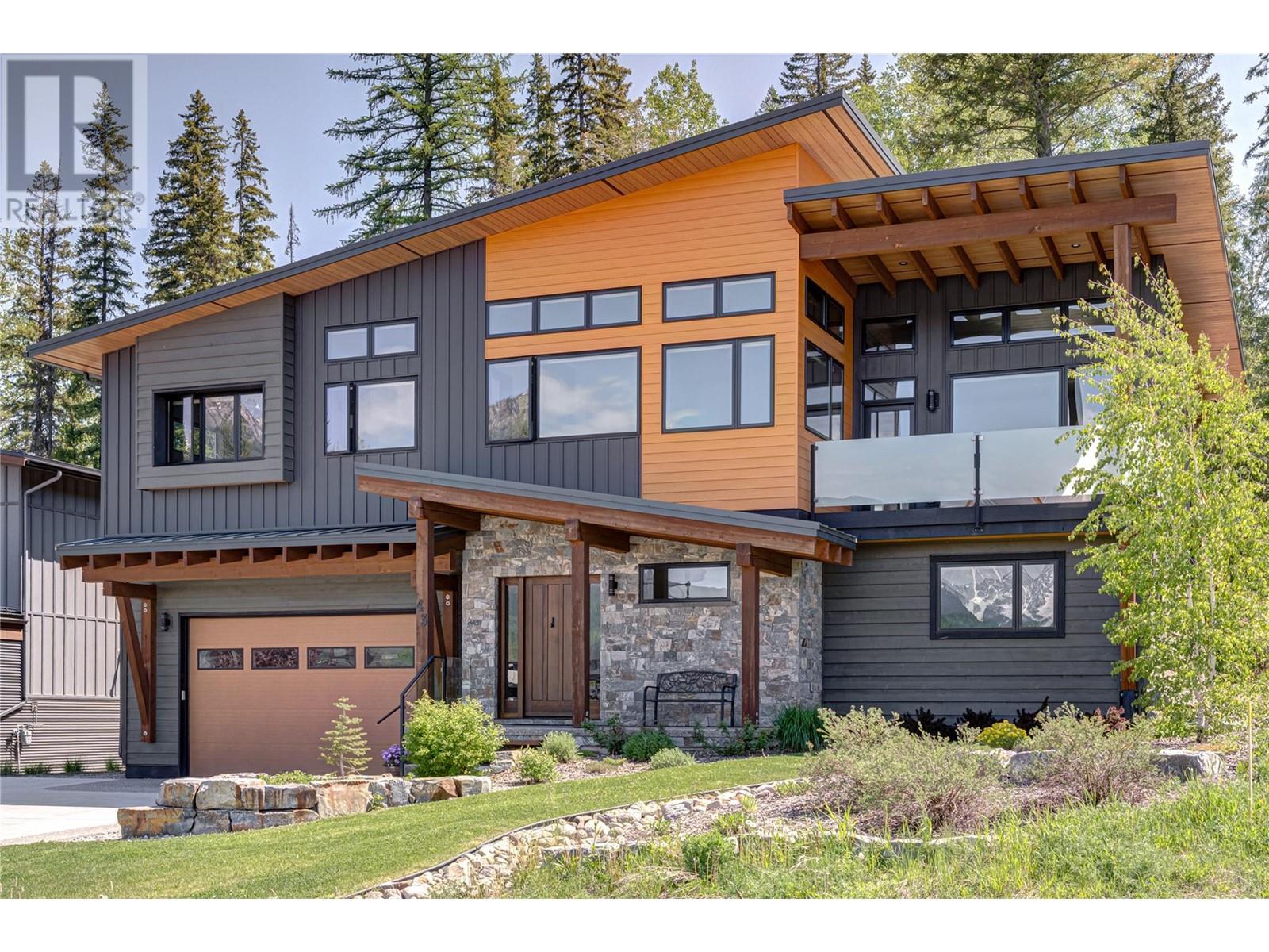 43 Piedmont Drive, Fernie, British Columbia  V0B 1M4 - Photo 2 - 10335694