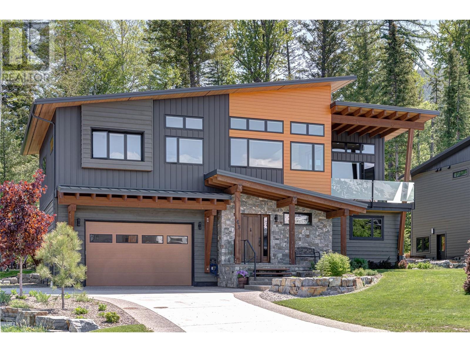 43 Piedmont Drive, Fernie, British Columbia  V0B 1M4 - Photo 1 - 10335694